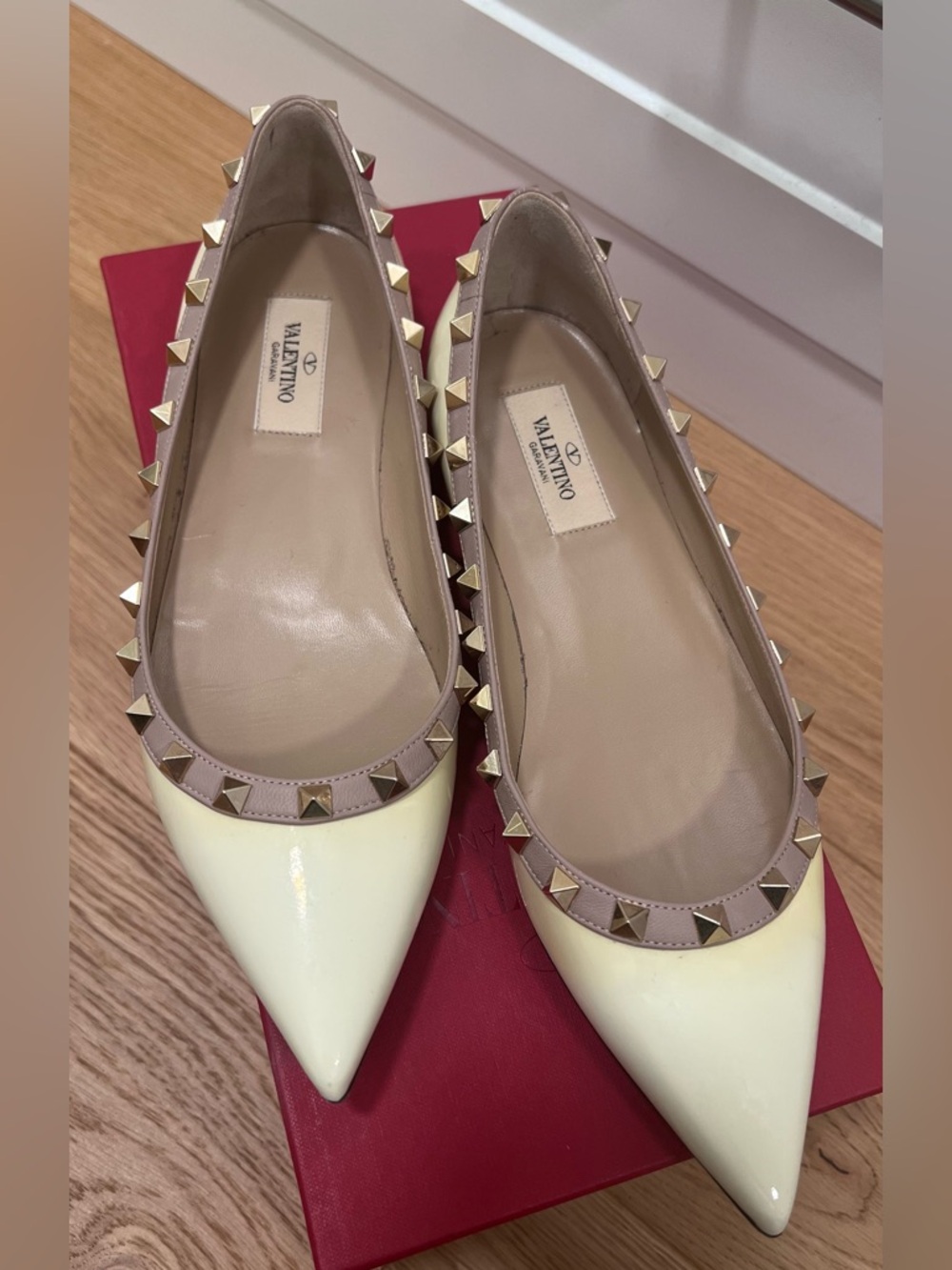 Valentino Garavani Cream Patent Pointed Rockstud Ballet Flats